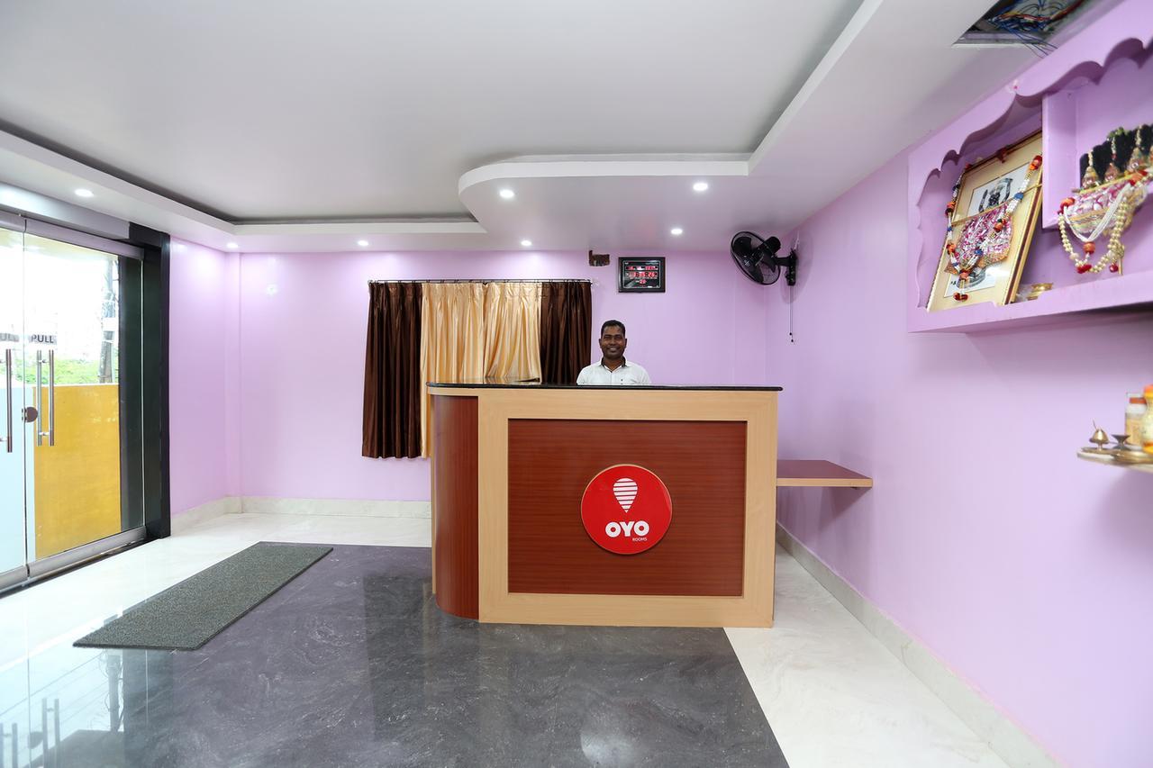 فندق بوريفي  Krishna Residency المظهر الخارجي الصورة